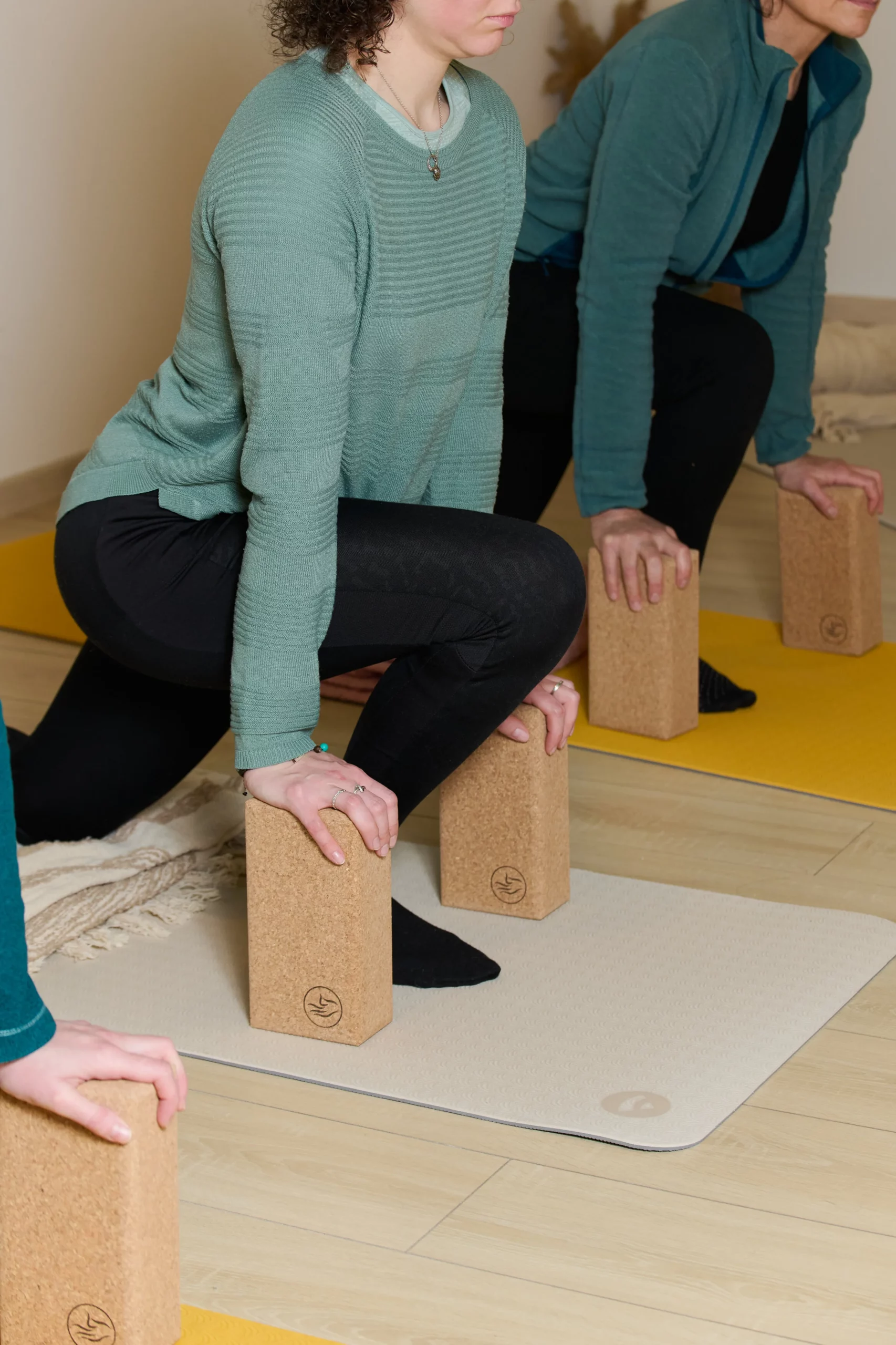 Illustration cours collectif de yoga somatique